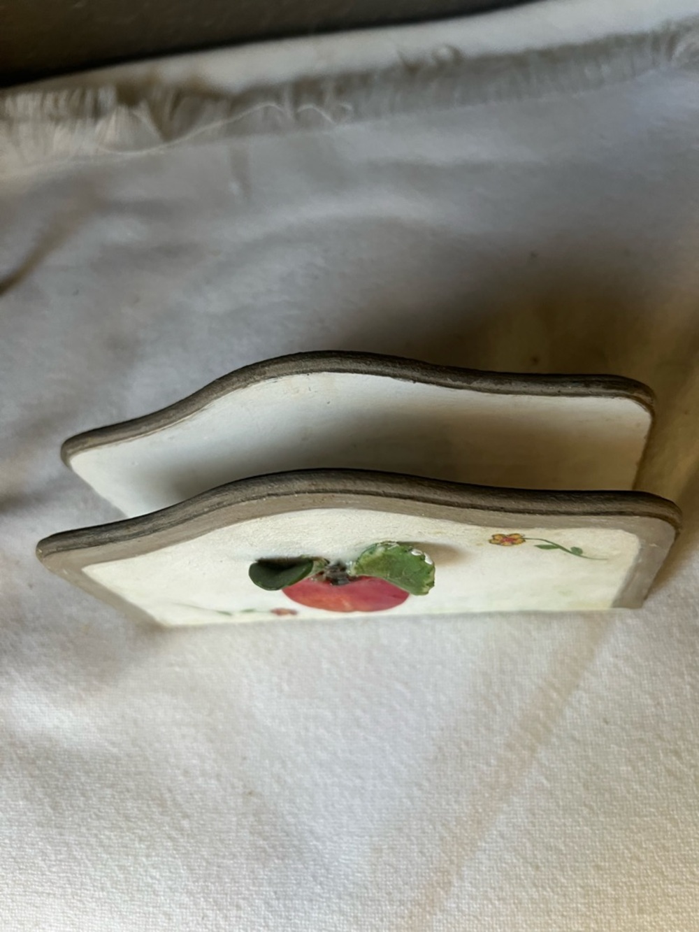 Hand-Painted Wooden Apple Napkin Holder - Red & Green - Picture 2 of 10